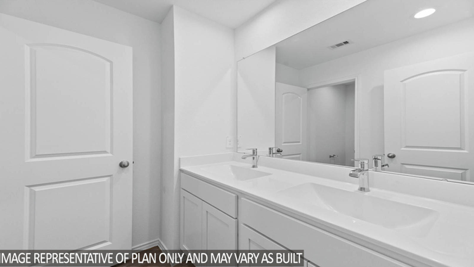 Secondary bathroom with double sinks