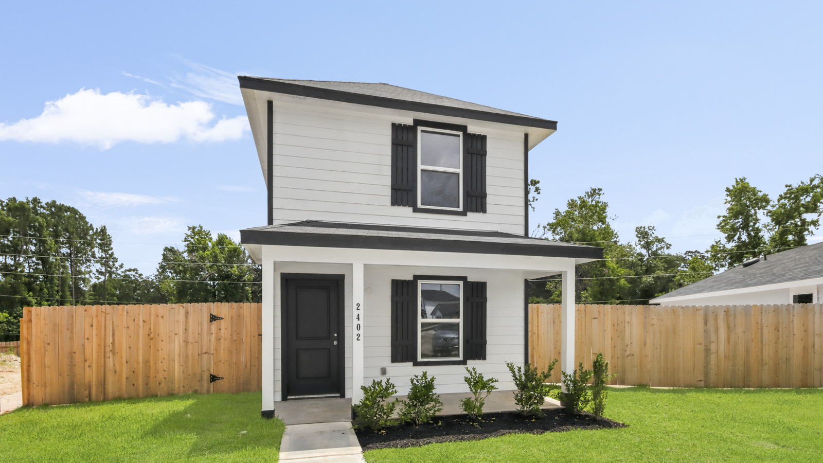 2402 Twin Court exterior