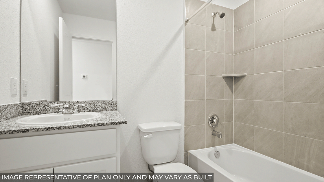 Secondary bathroom with tub/shower combo