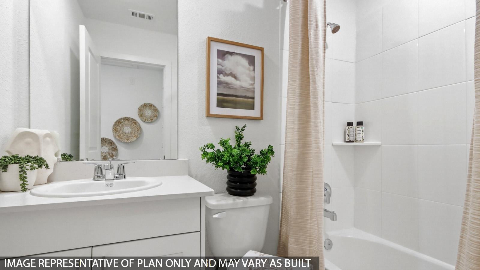 Secondary bathroom with tub/shower combo