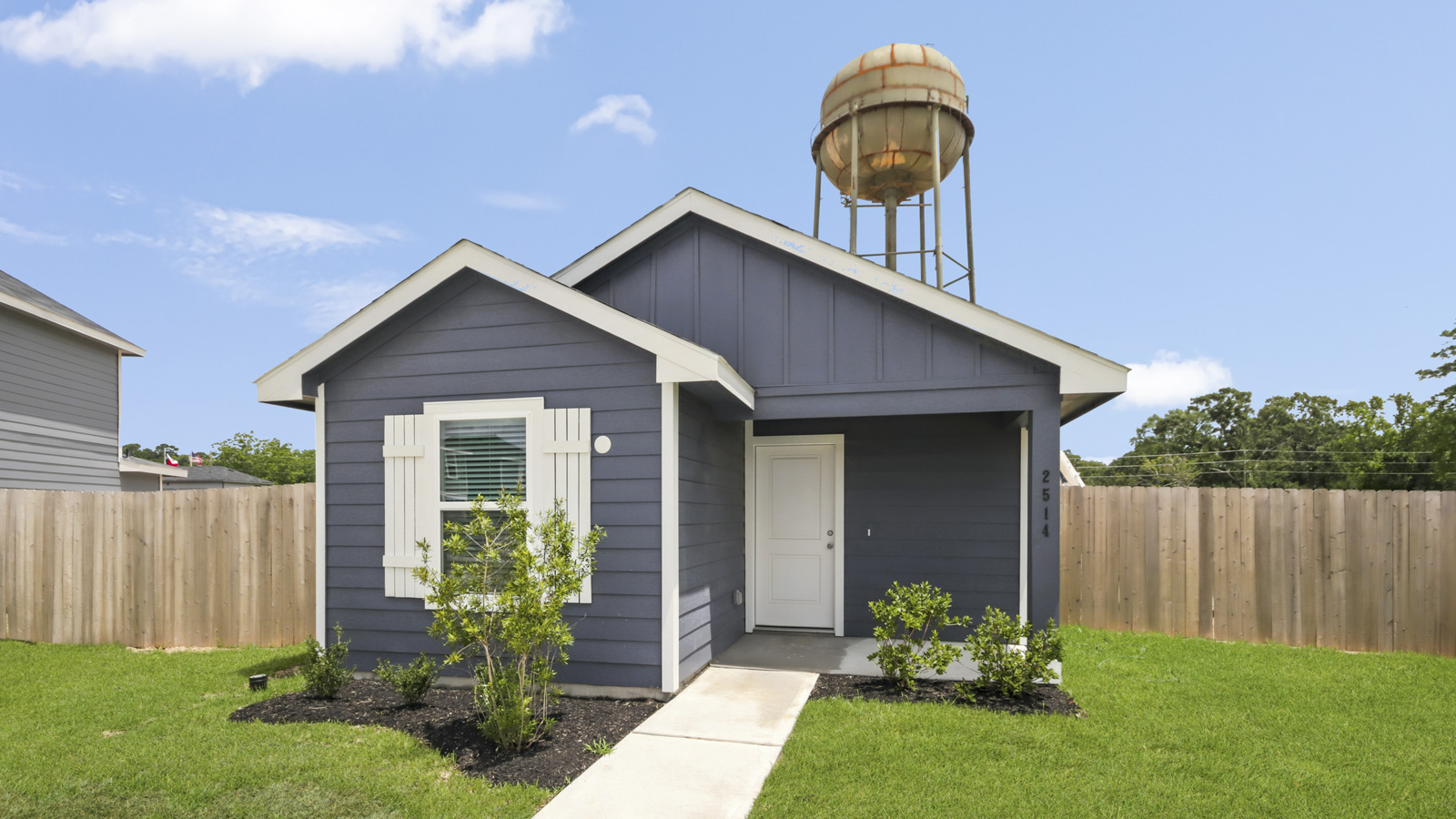 2514 Twin Court exterior