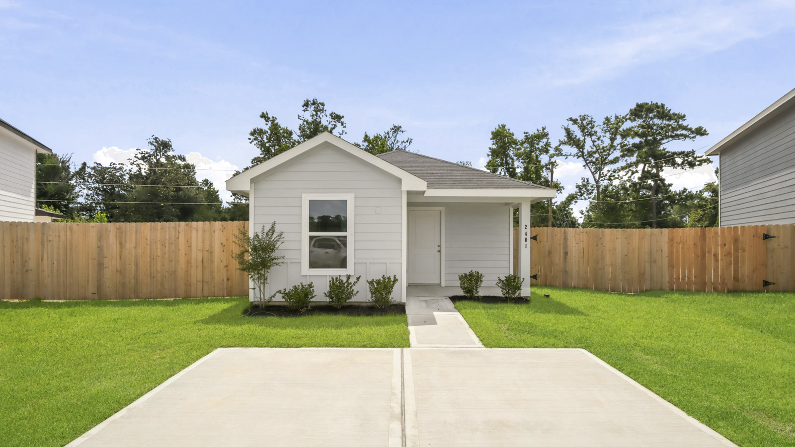 2401 Twin Court exterior