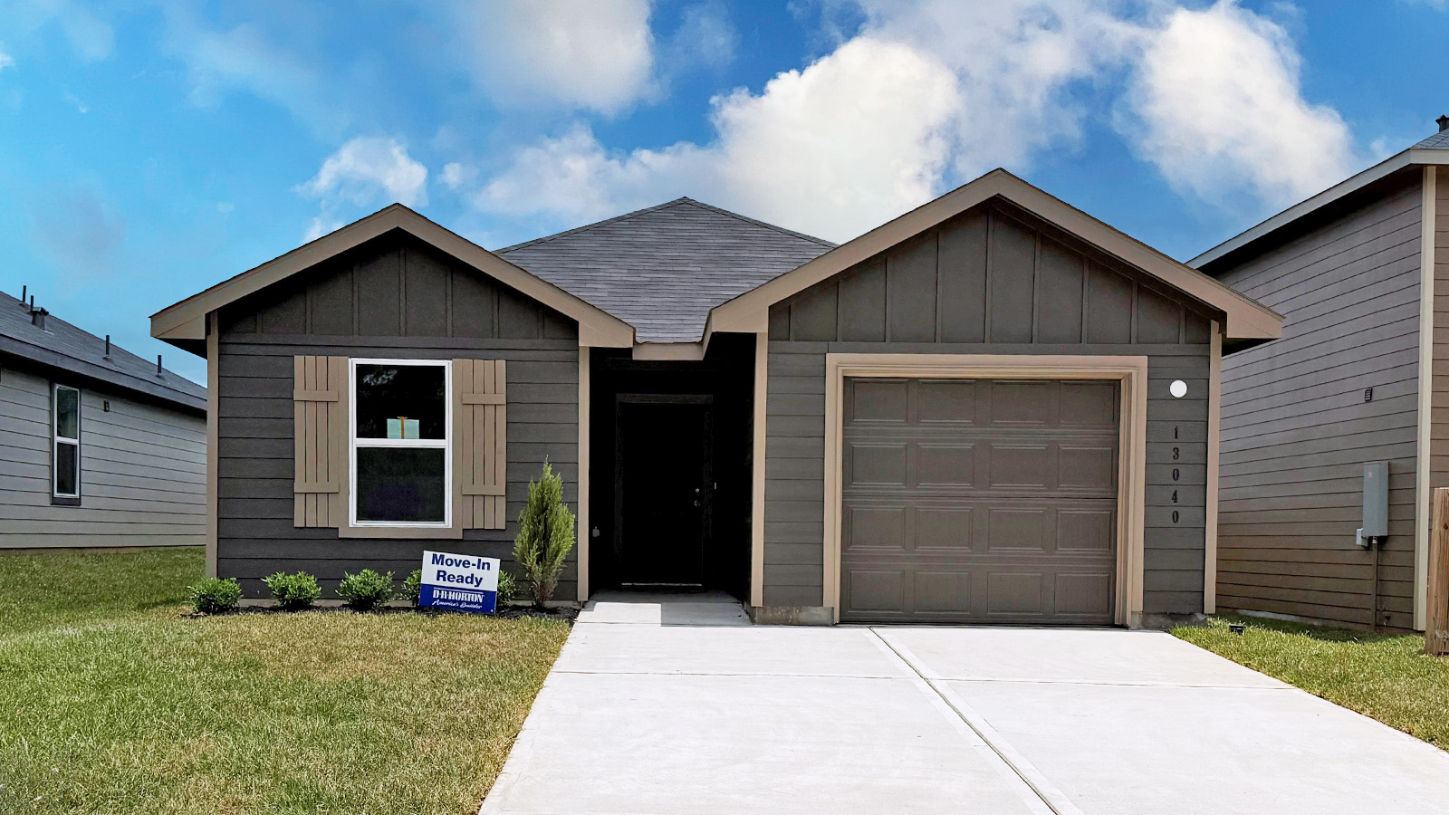 One story home with one car garage