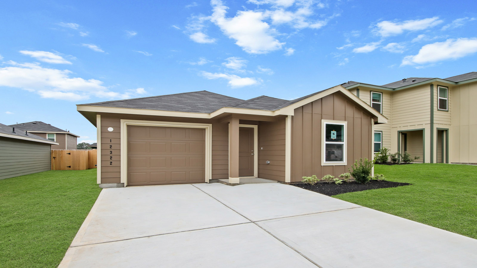 One story home with one car garage