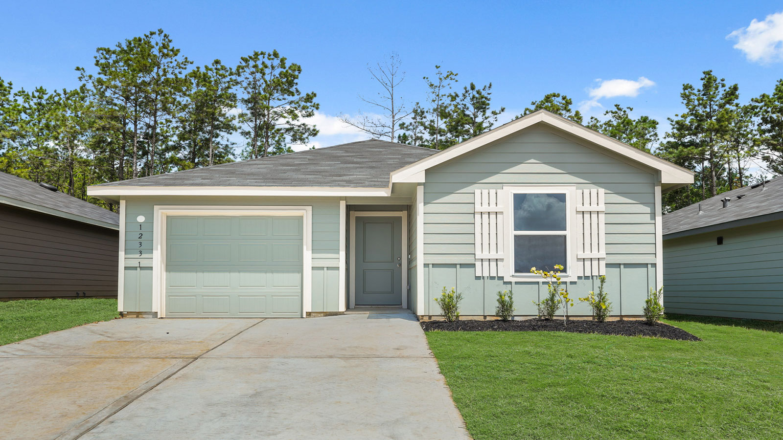 One story home with one car garage
