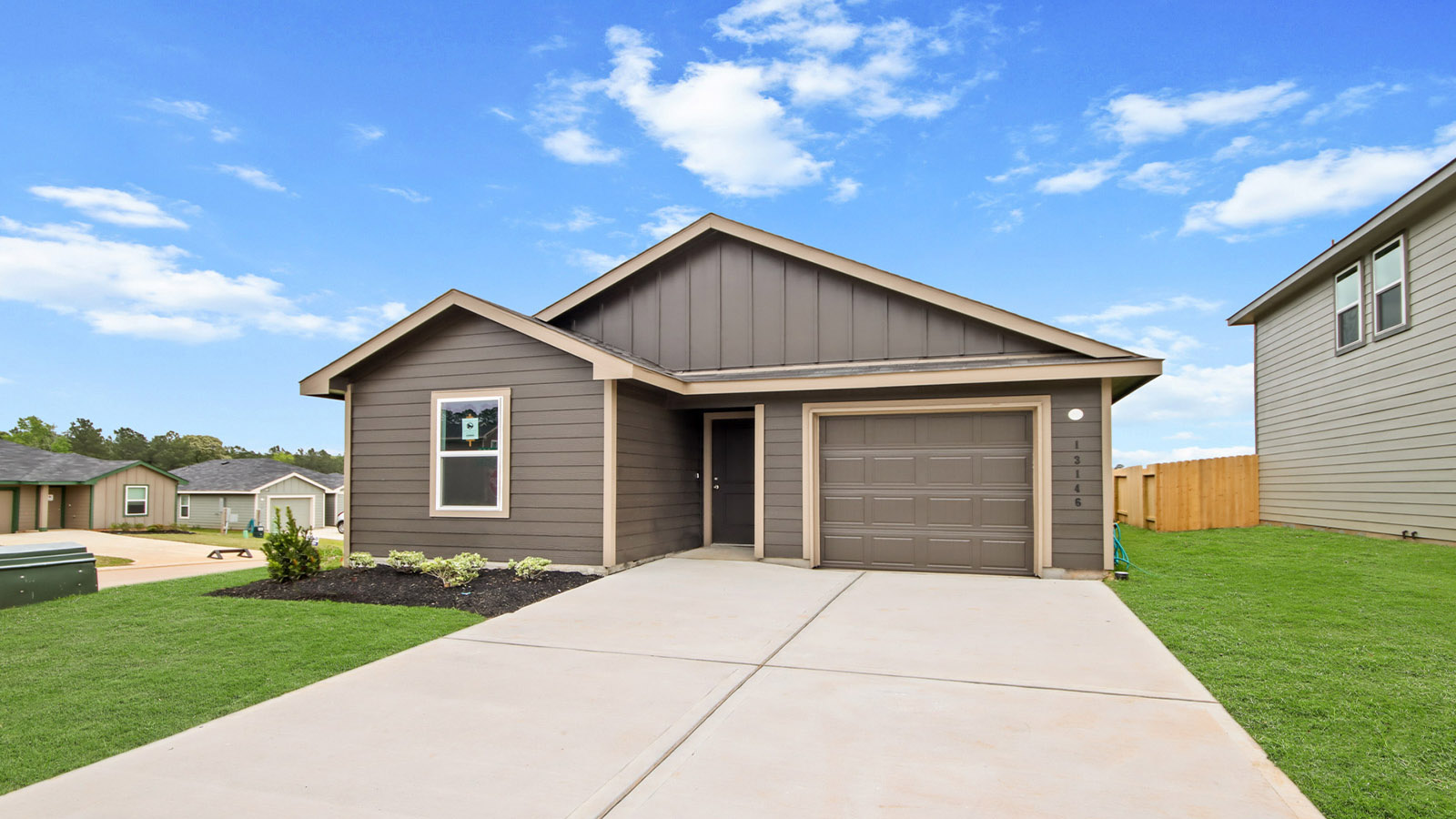 One story home with one car garage
