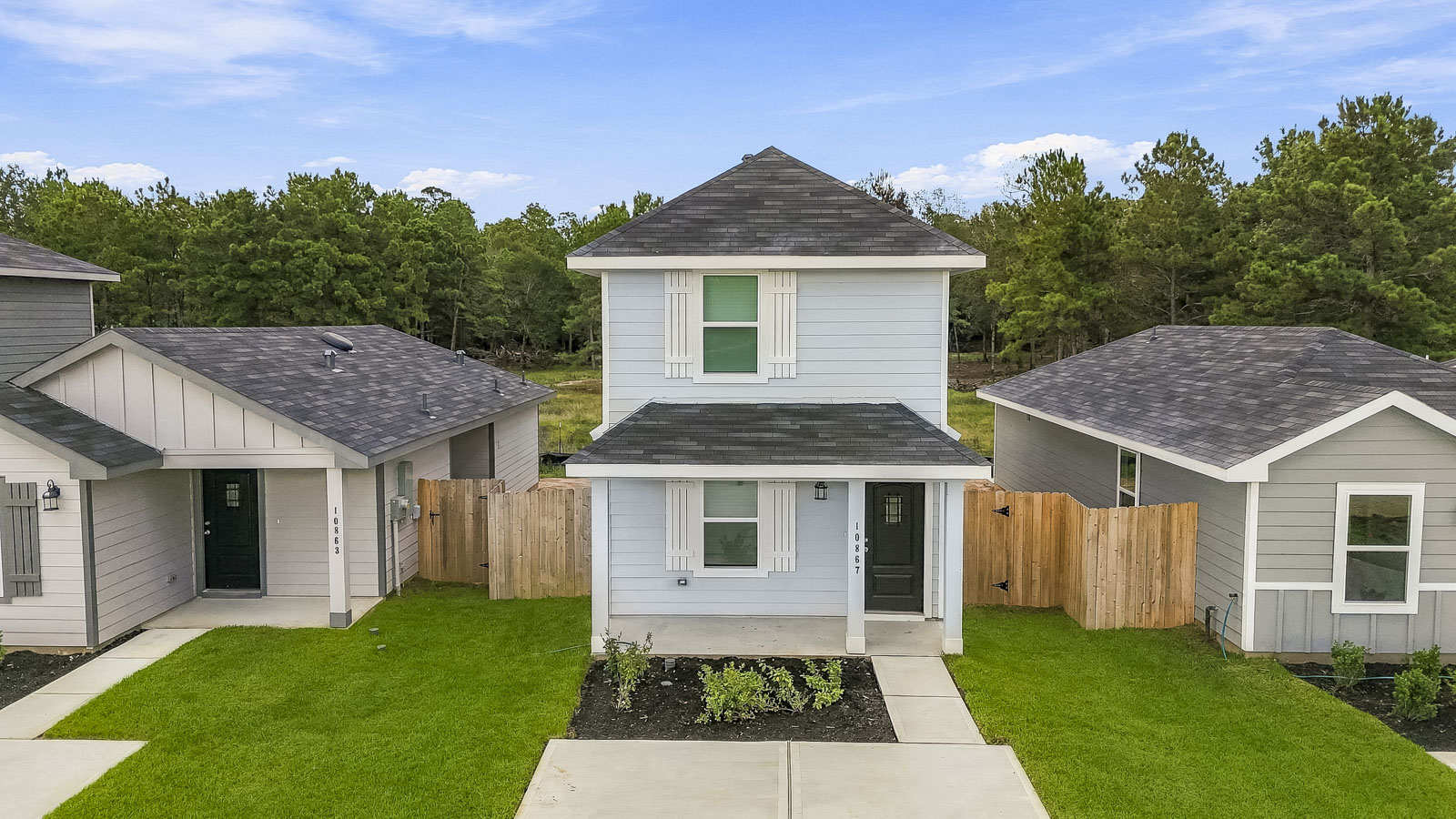 10867 N Baron Village Drive exterior