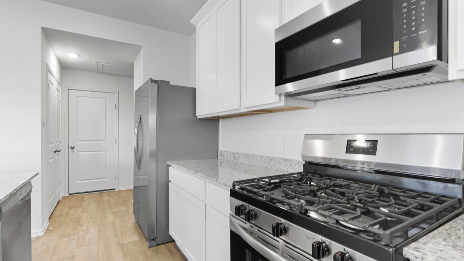 granite countertop kitchen