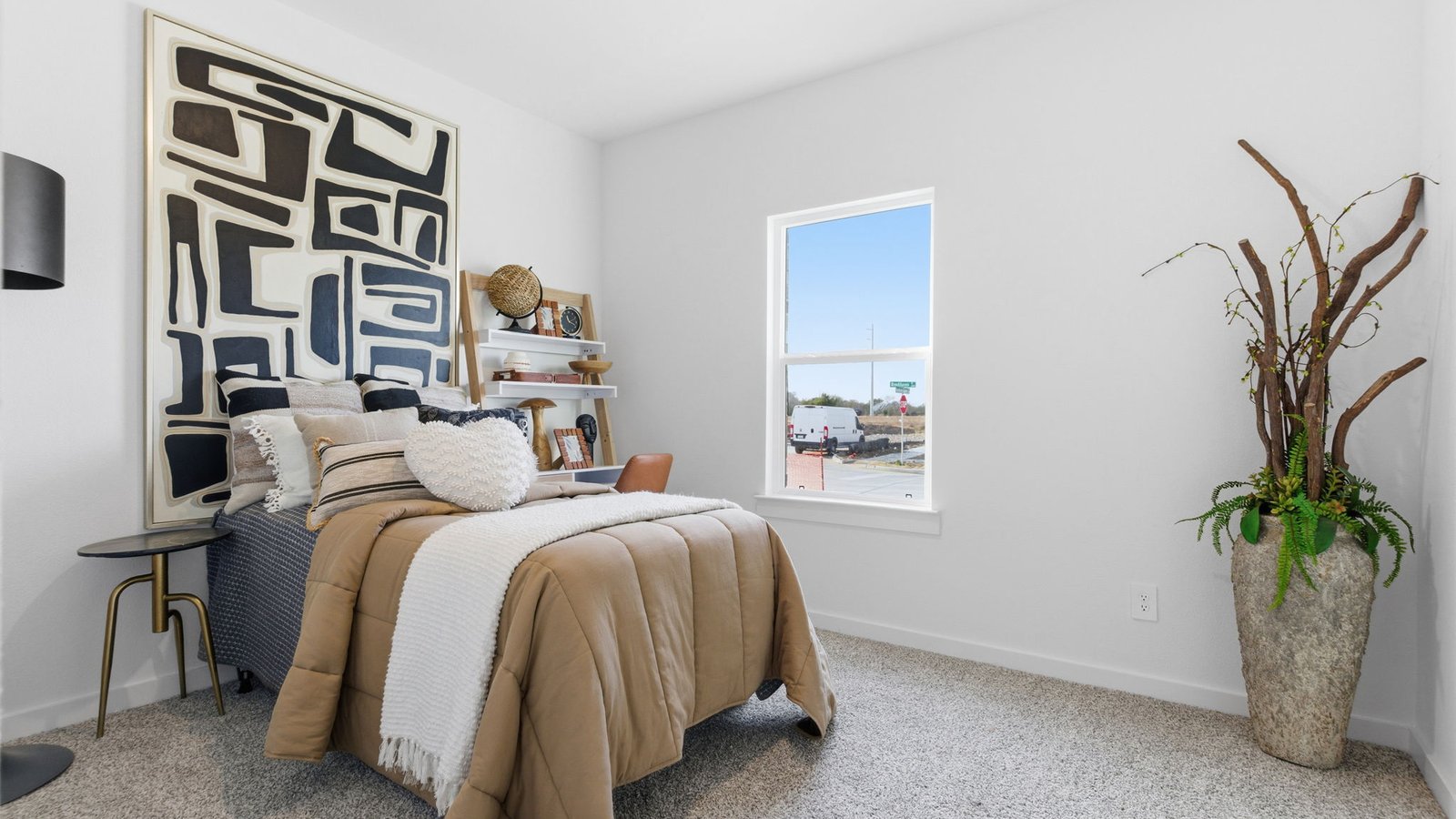 guest bedroom 1st floor