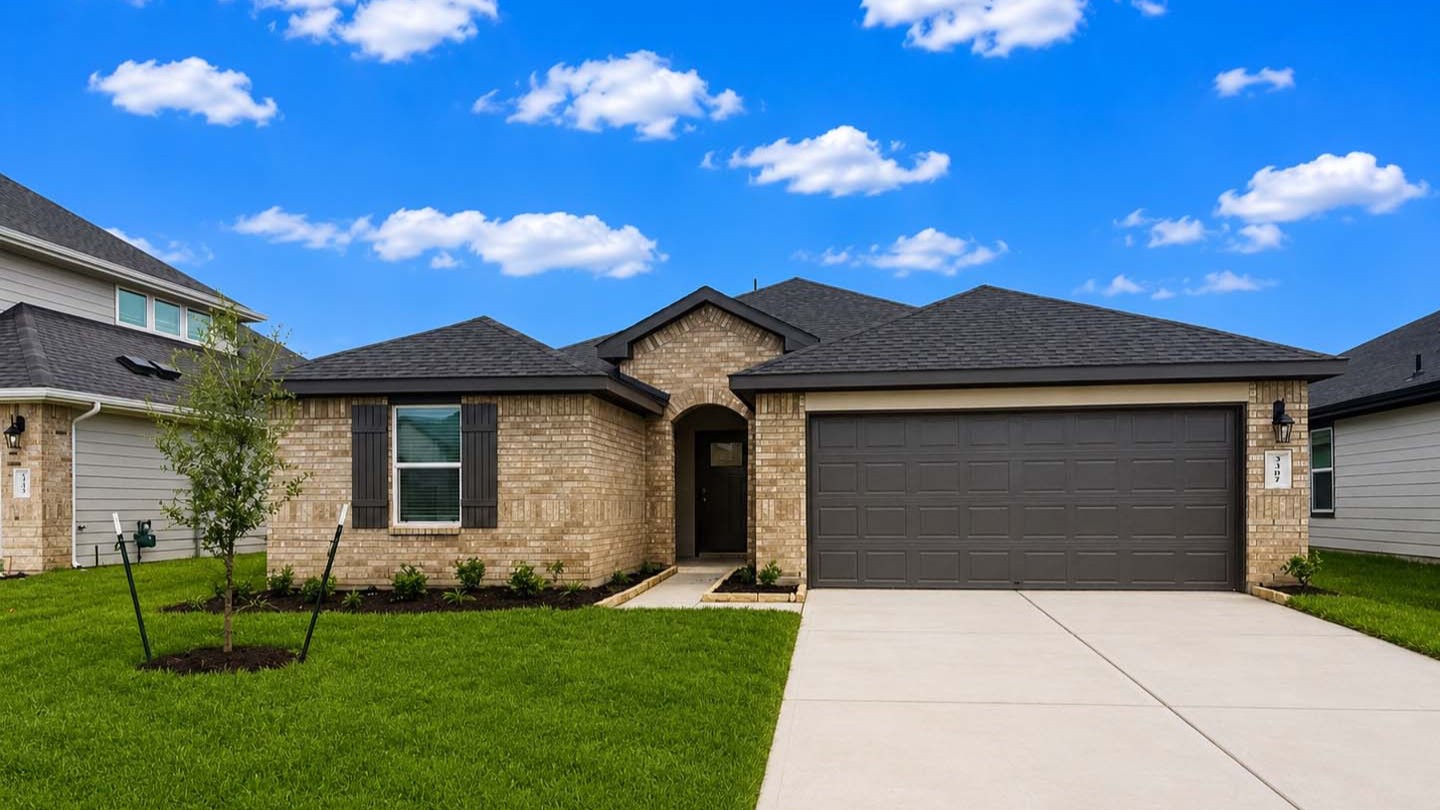 3307 Ashe Landing Drive exterior