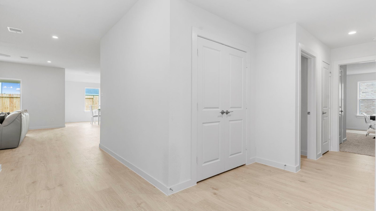 *Images and 3D tour are for illustration only and options may vary from home as built.