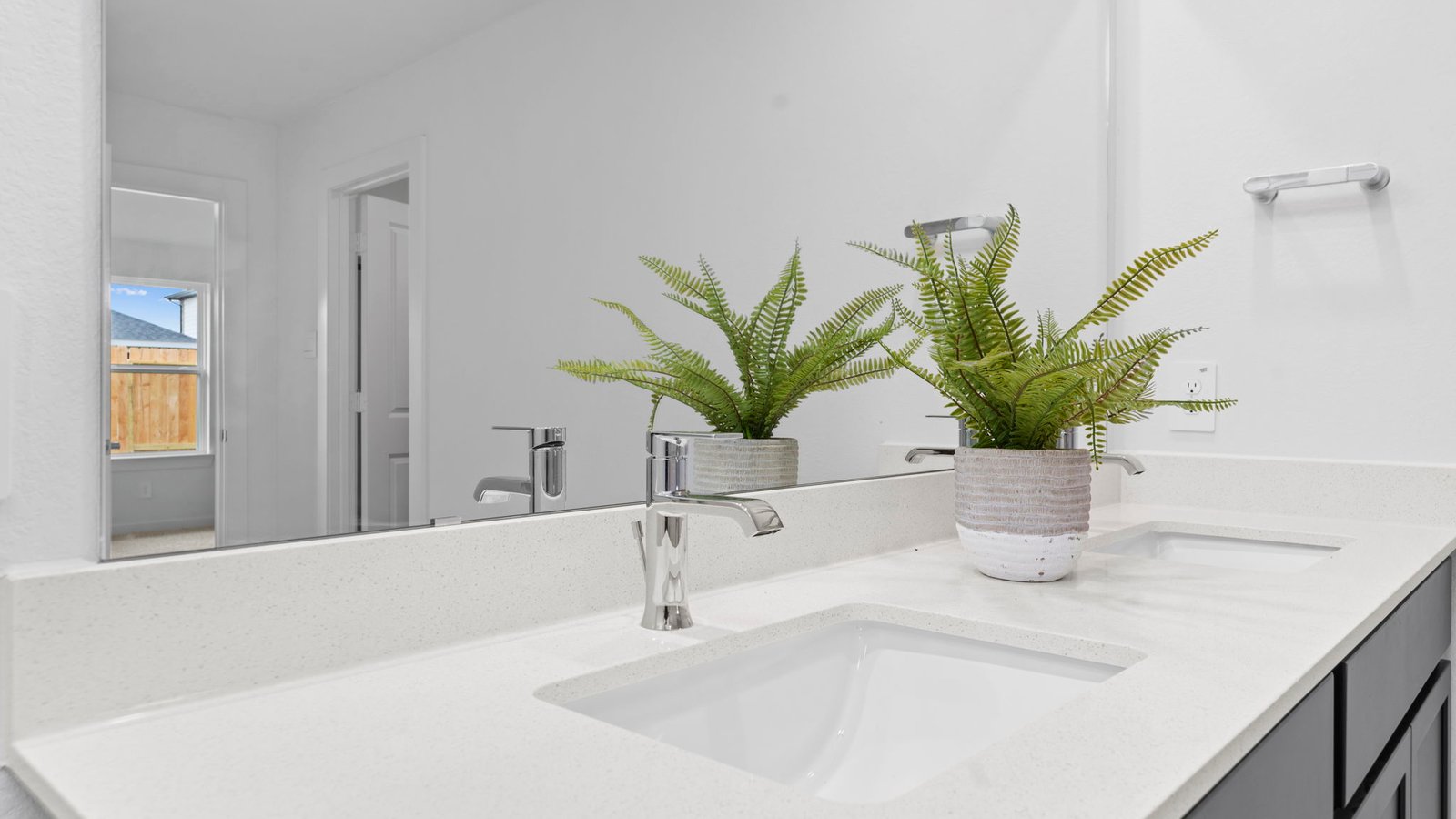 *Images and 3D tour are for illustration only and options may vary from home as built.