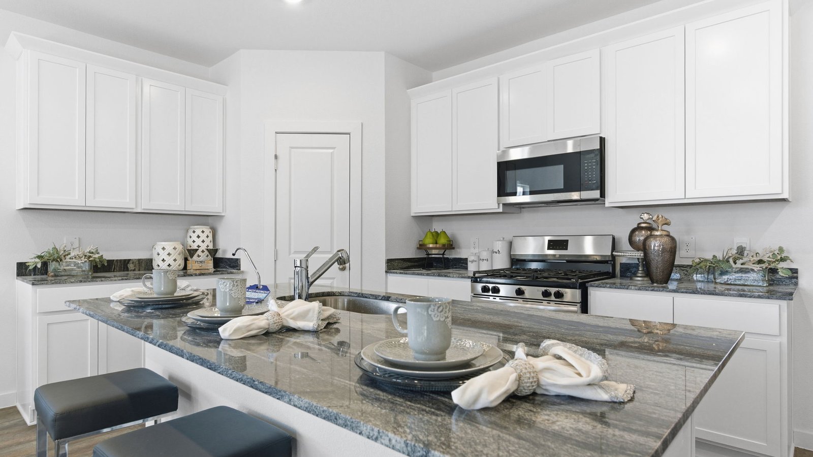beautiful countertop kitchen