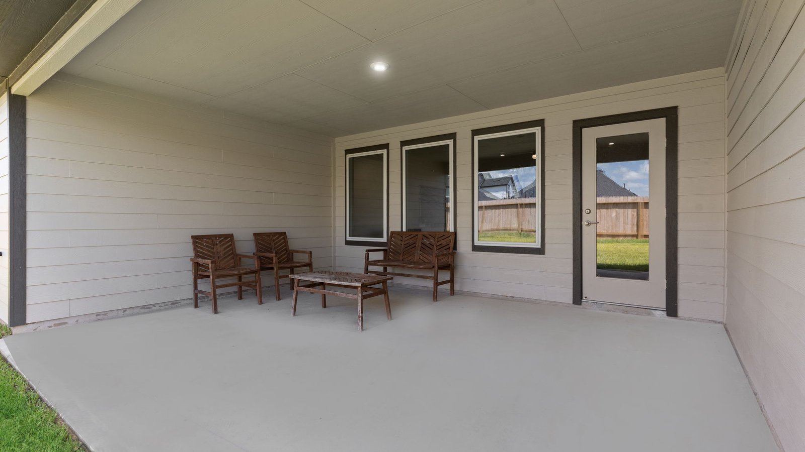 *Images and 3D tour are for illustration only and options may vary from home as built.