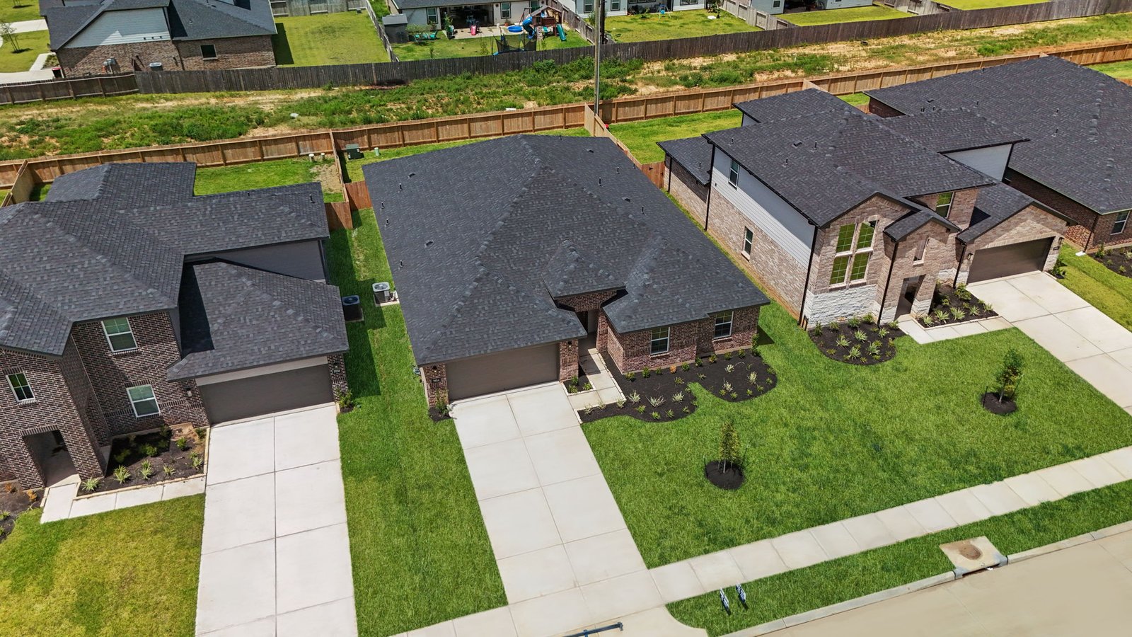 *Images and 3D tour are for illustration only and options may vary from home as built.