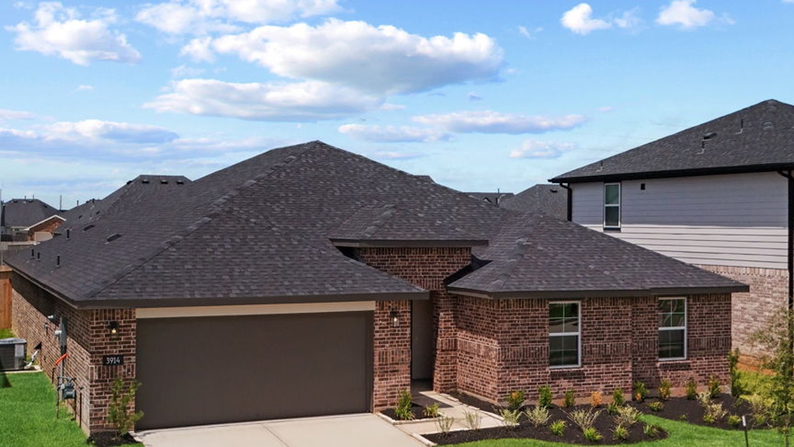 *Images and 3D tour are for illustration only and options may vary from home as built.