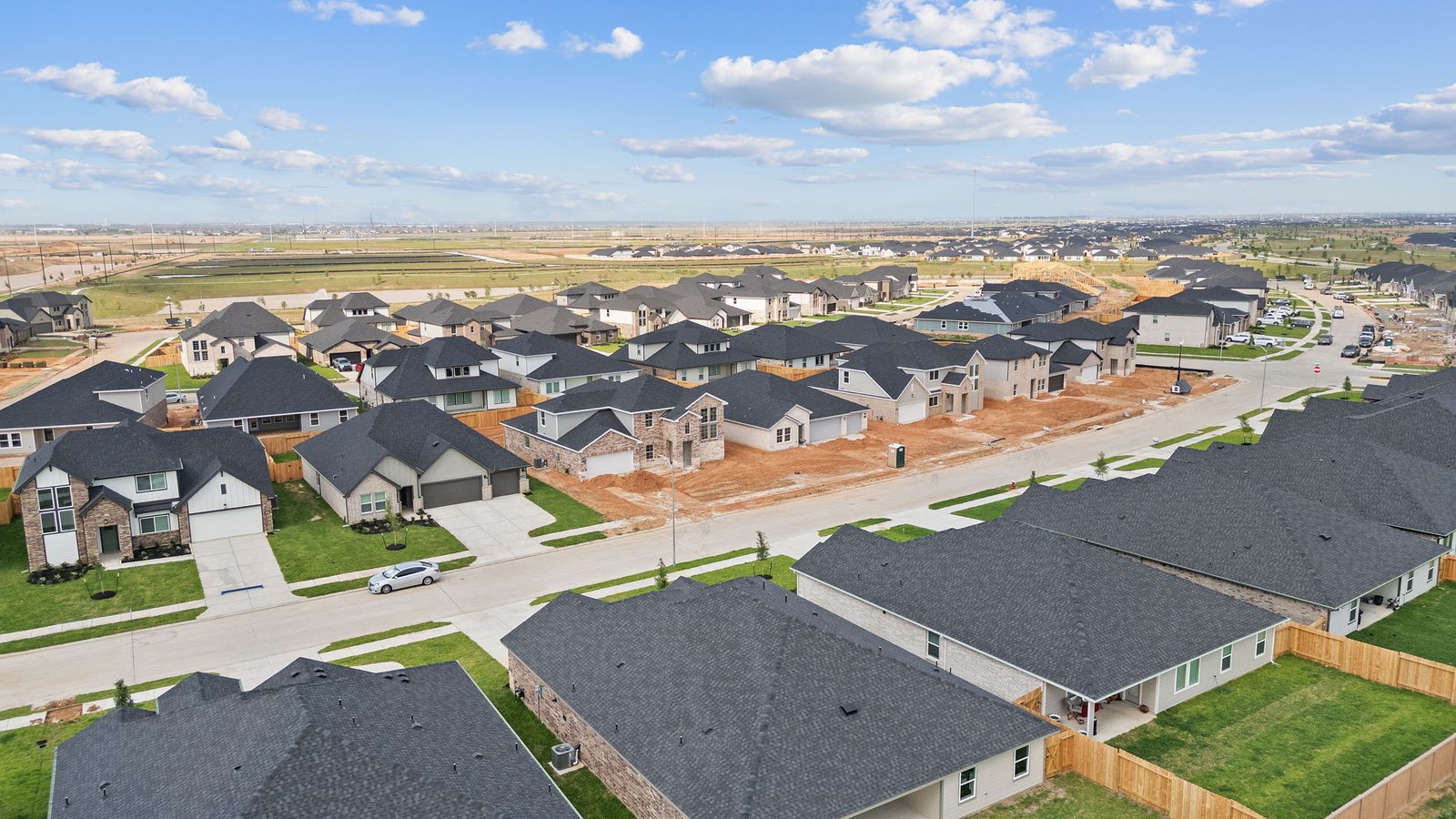 *Images and 3D tour are for illustration only and options may vary from home as built.