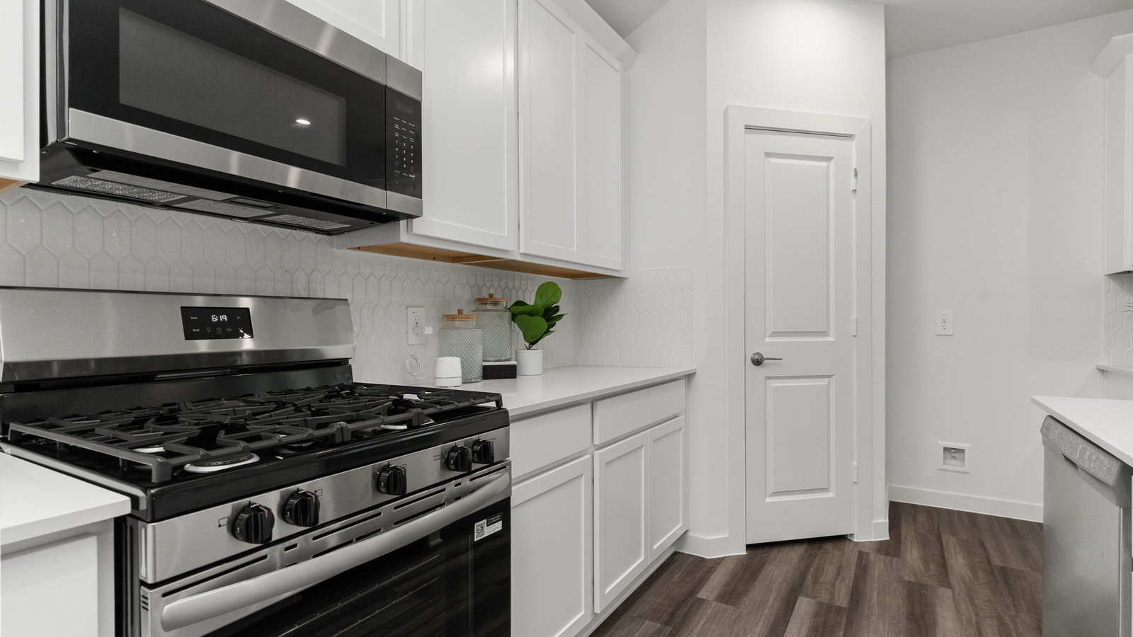 granite countertop kitchen