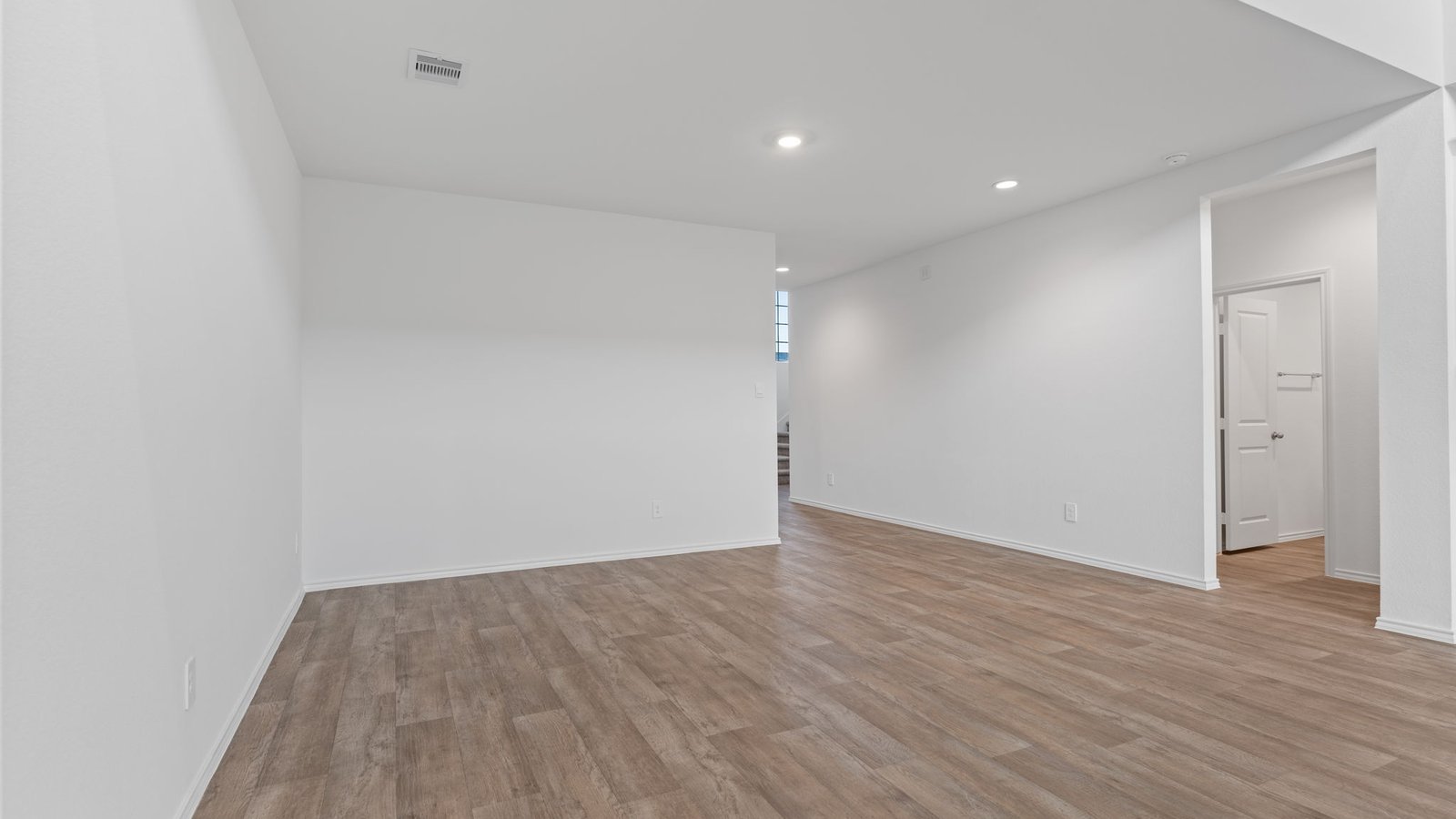 *Images and 3D tour are for illustration only and options may vary from home as built.