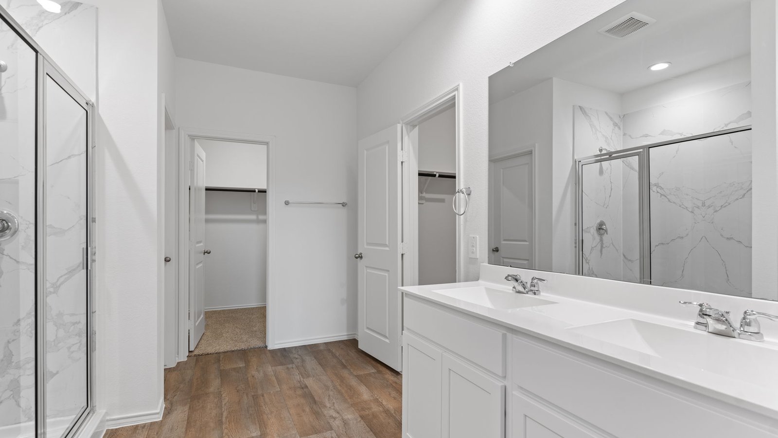 *Images and 3D tour are for illustration only and options may vary from home as built.