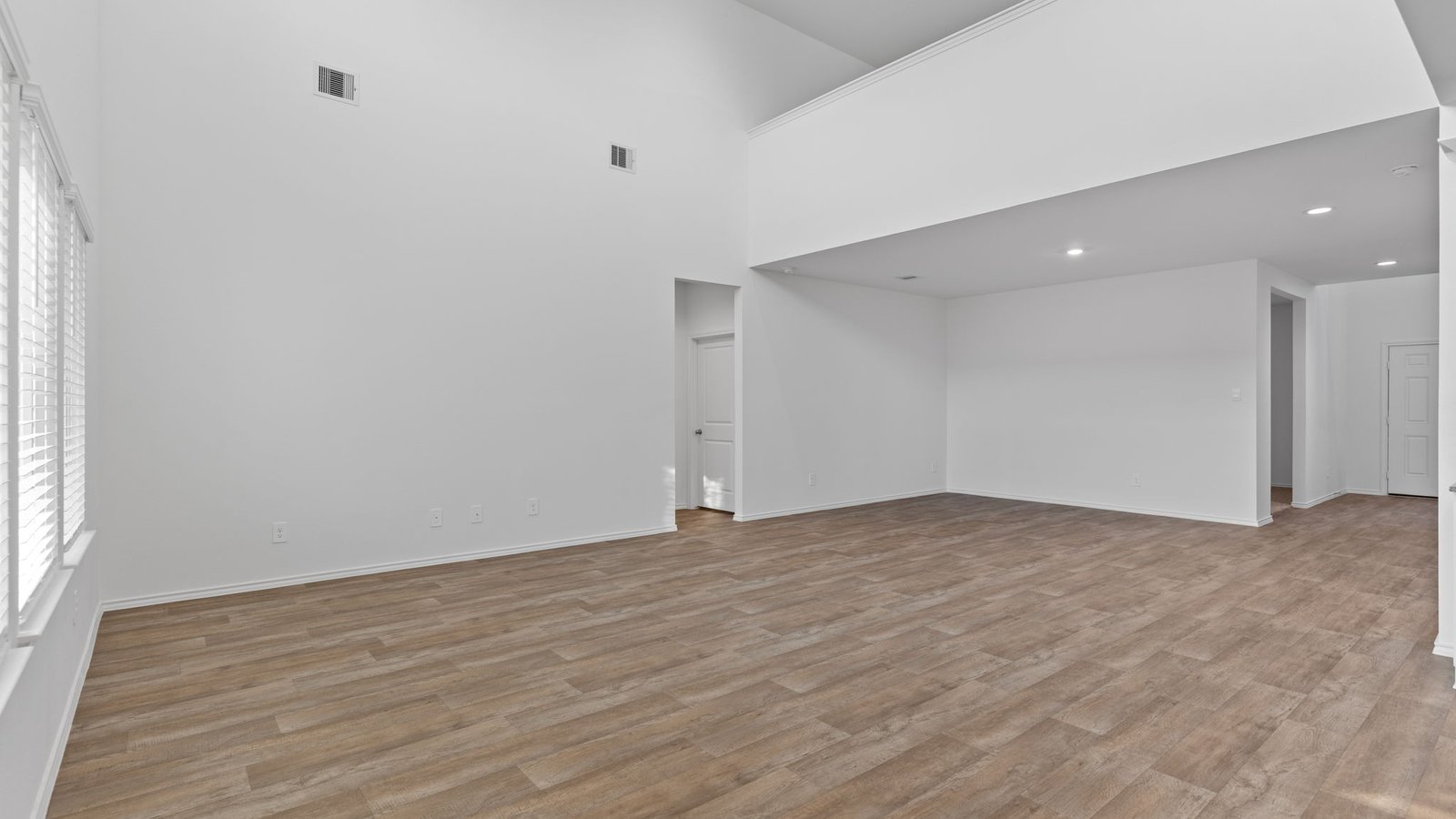 *Images and 3D tour are for illustration only and options may vary from home as built.