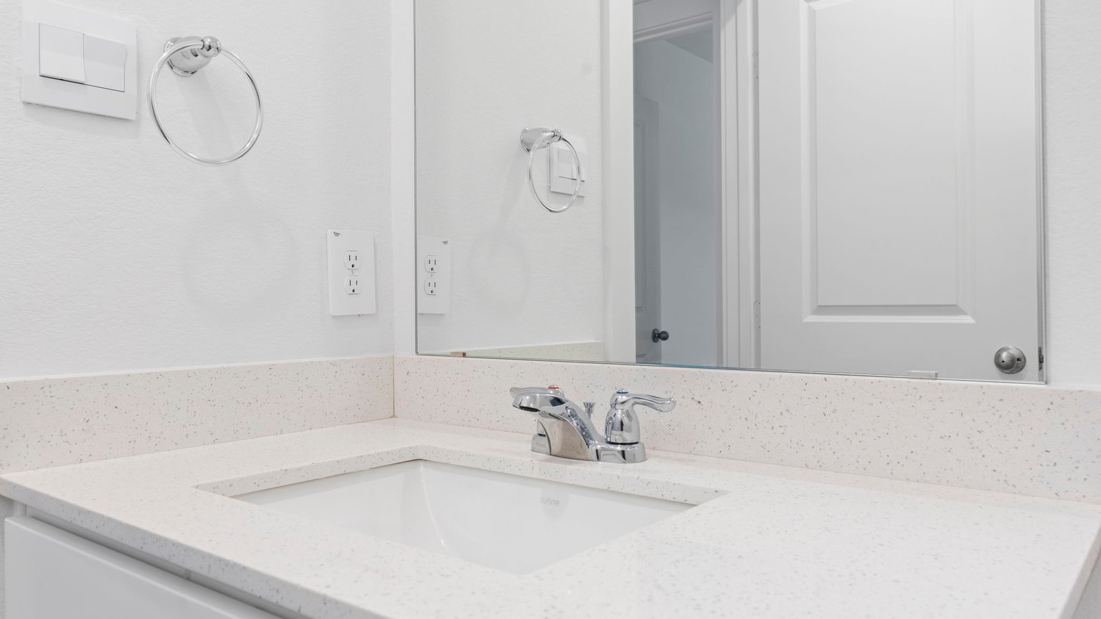secondary bath