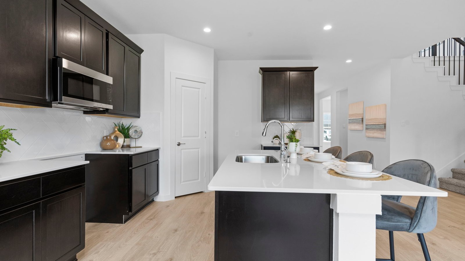 *Images and 3D tour are for illustration only and options may vary from home as built.