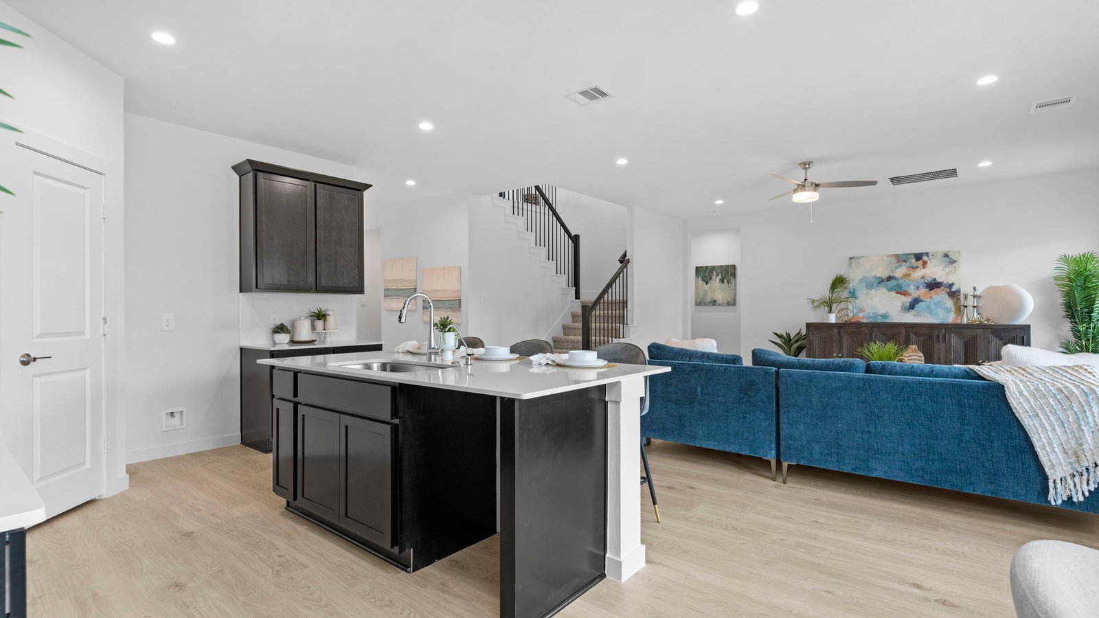 *Images and 3D tour are for illustration only and options may vary from home as built.