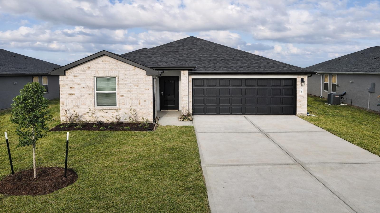3711 Turnpike Drive exterior