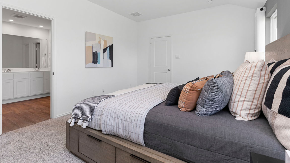 king size bed fit primary bedroom