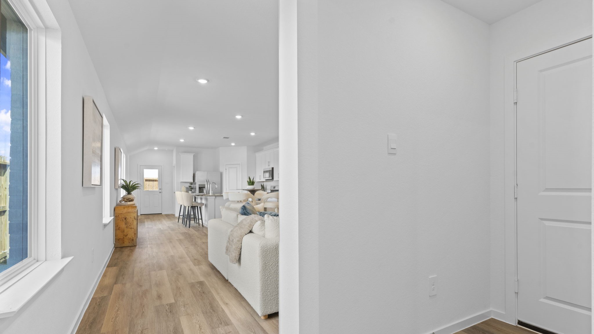 *Images and 3D tour are for illustration only and options may vary from home as built.