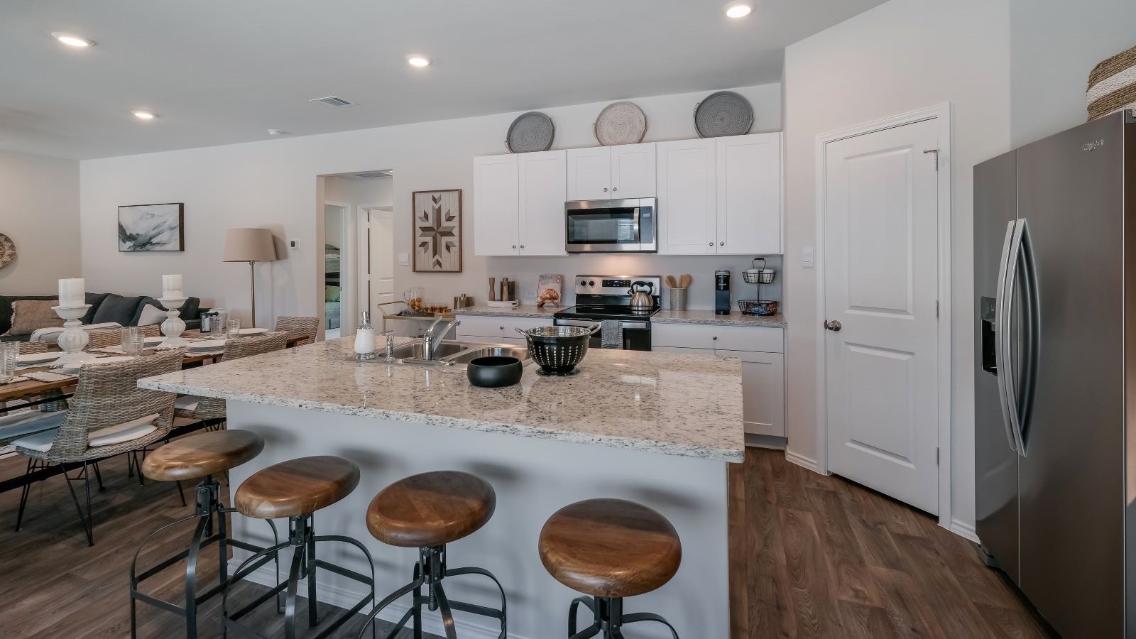 *Images and 3D tour are for illustration only and options may vary from home as built.