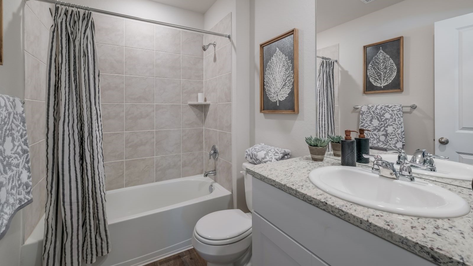 *Images and 3D tour are for illustration only and options may vary from home as built.