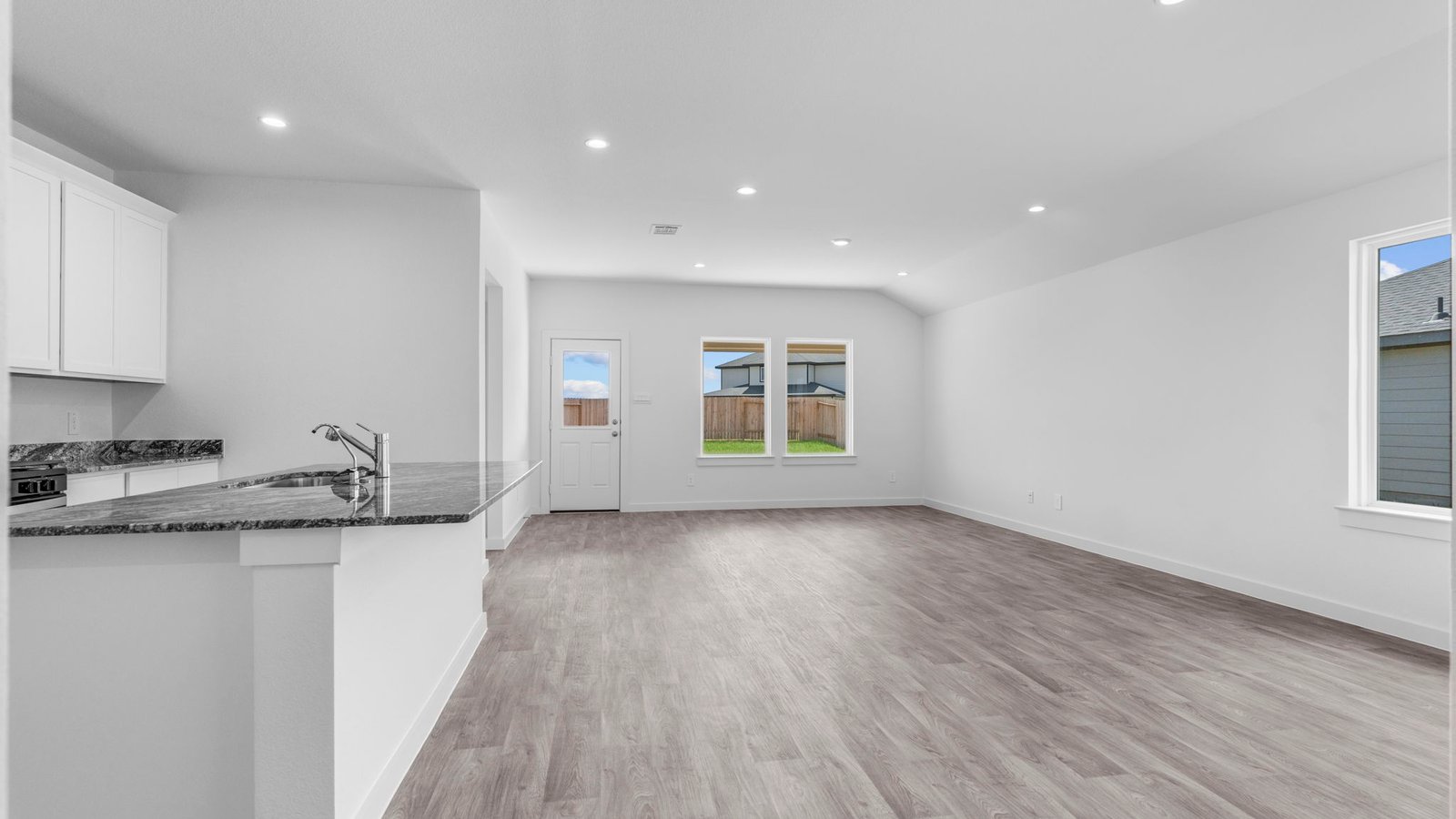 *Images and 3D tour are for illustration only and options may vary from home as built.