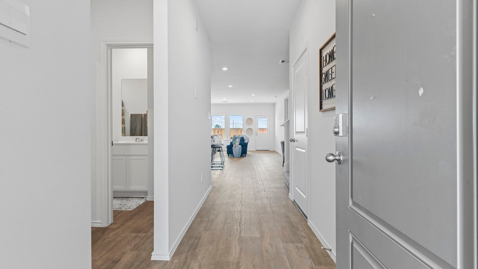 *Images and 3D tour are for illustration only and options may vary from home as built.