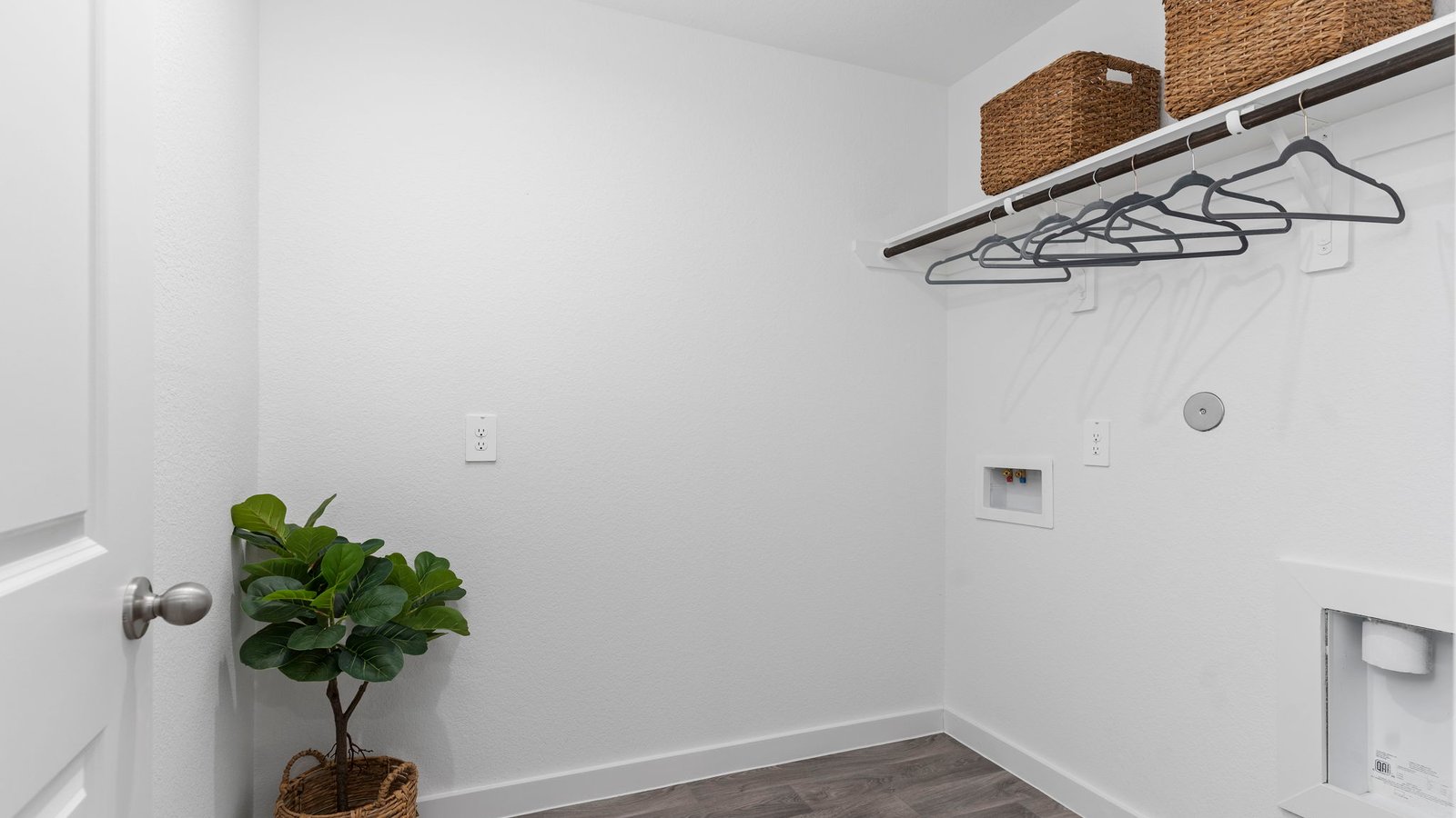 *Images and 3D tour are for illustration only and options may vary from home as built.