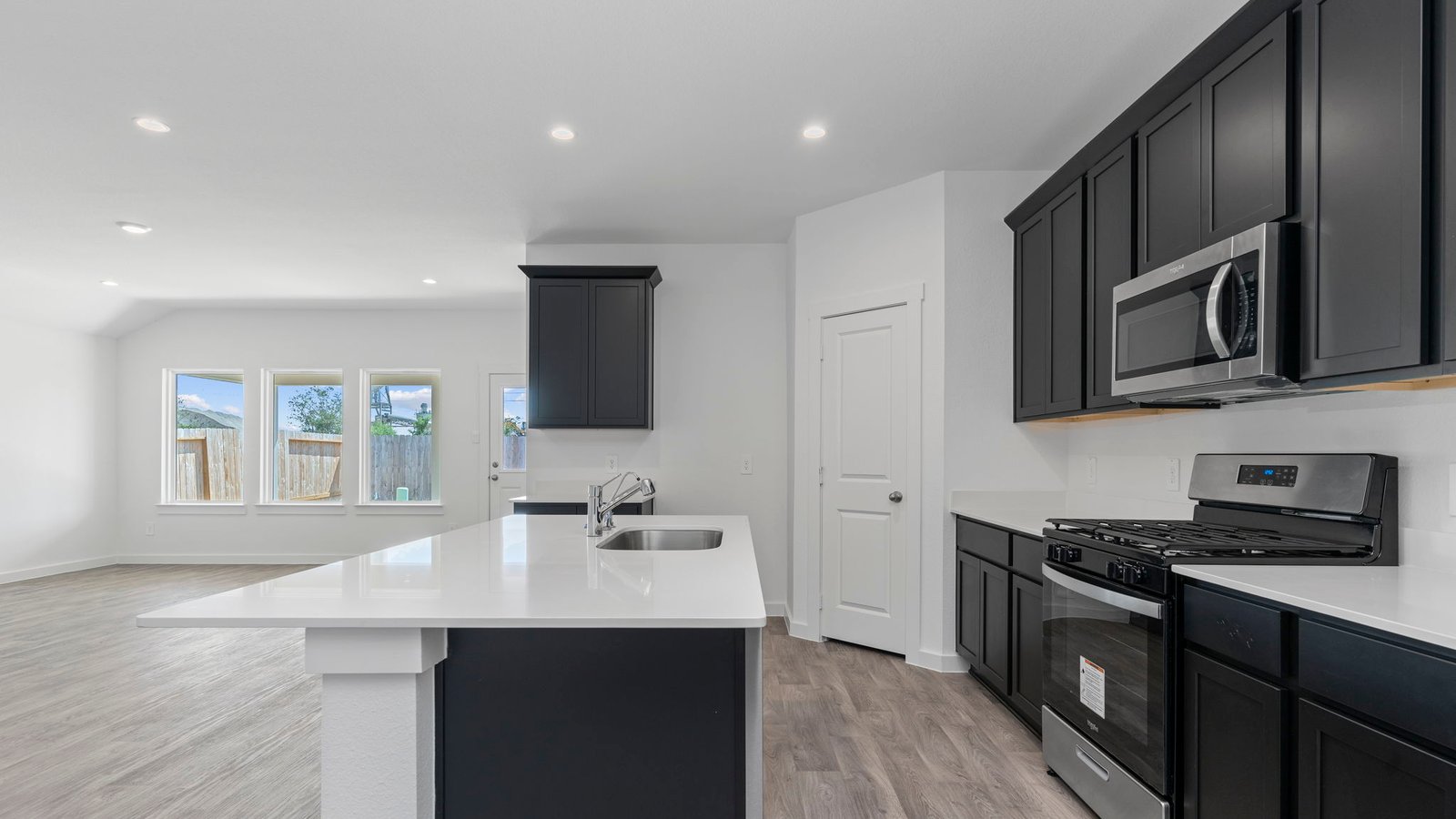 *Images and 3D tour are for illustration only and options may vary from home as built.