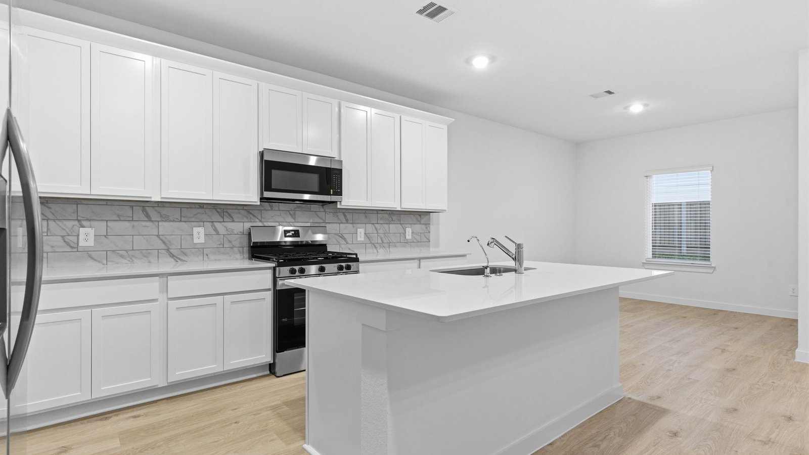 *Images and 3D tour are for illustration only and options may vary from home as built.