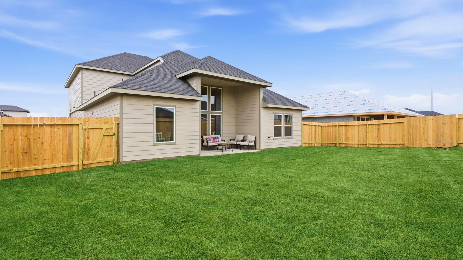 *Images and 3D tour are for illustration only and options may vary from home as built.