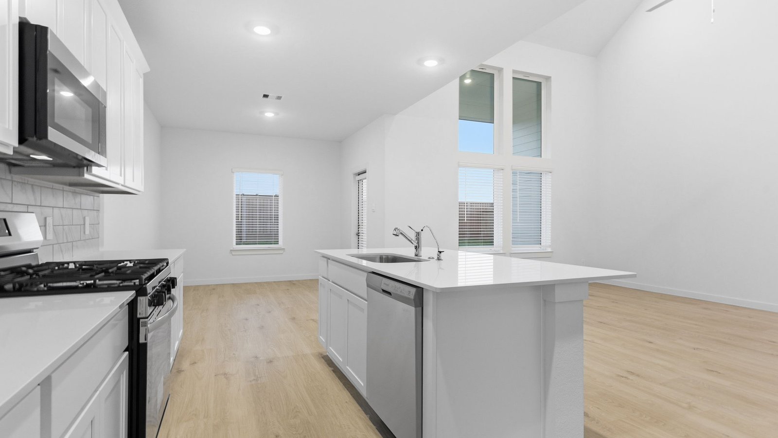 *Images and 3D tour are for illustration only and options may vary from home as built.
