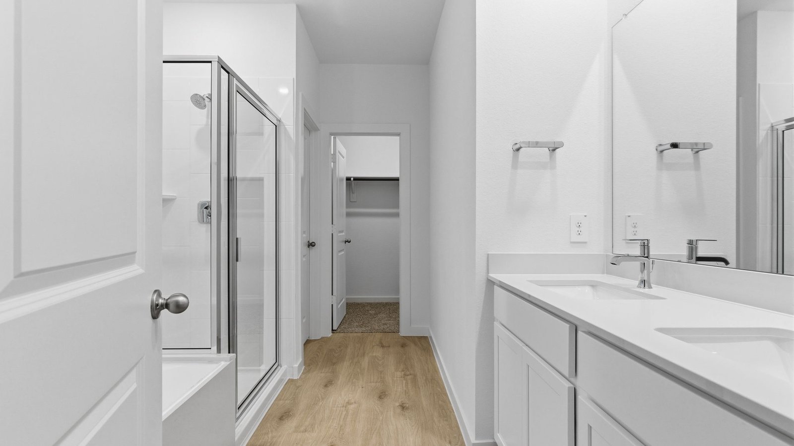 *Images and 3D tour are for illustration only and options may vary from home as built.