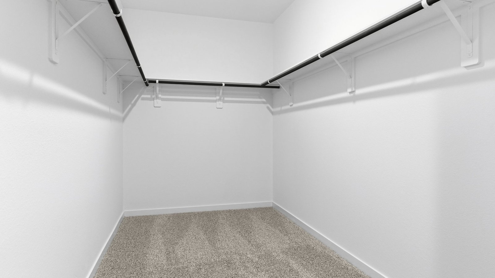 *Images and 3D tour are for illustration only and options may vary from home as built.