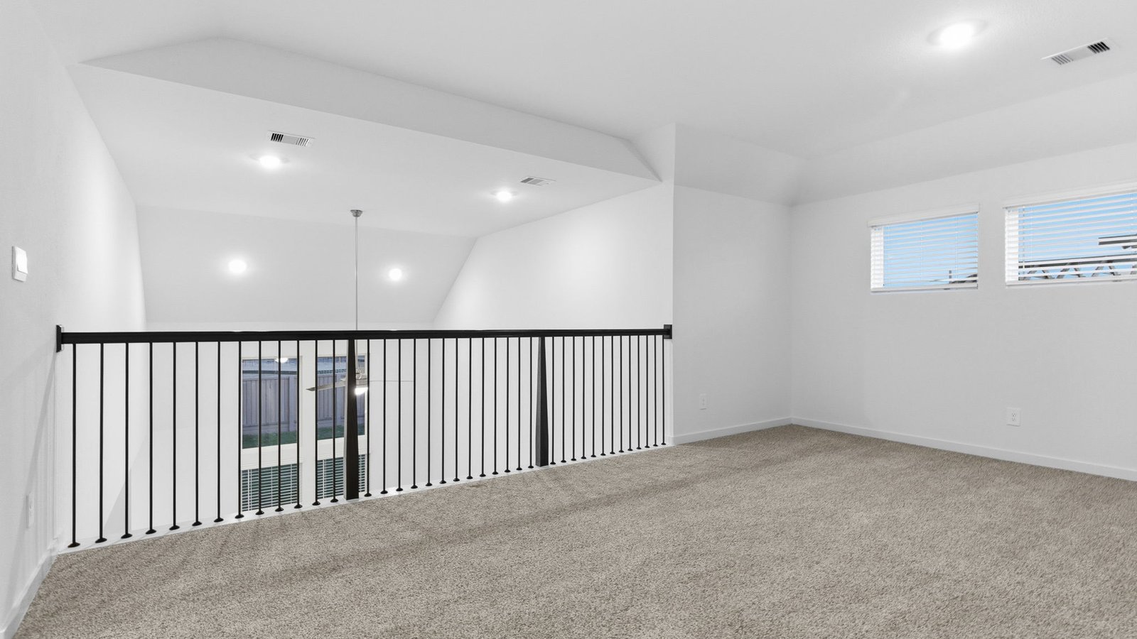 *Images and 3D tour are for illustration only and options may vary from home as built.