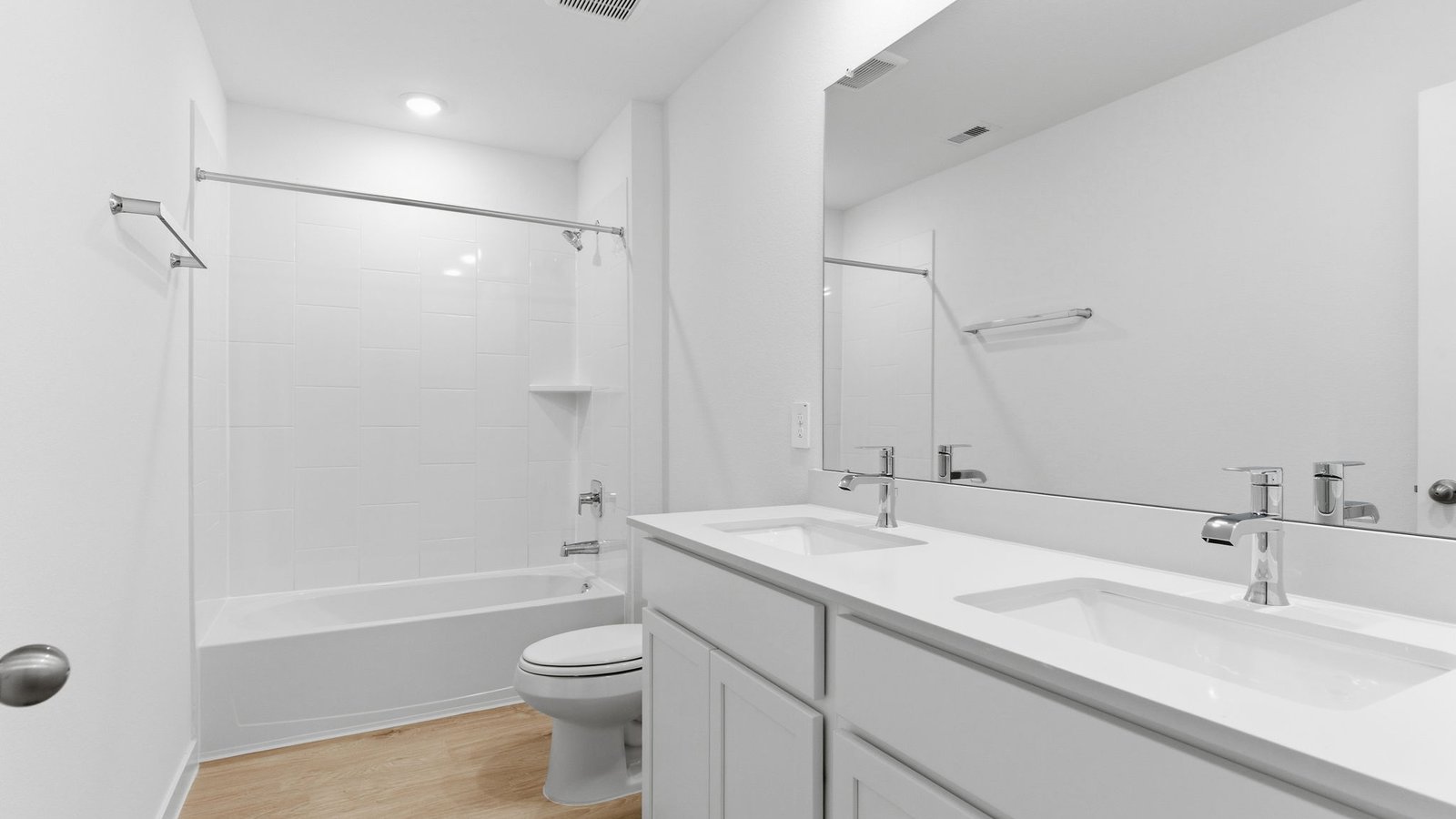 *Images and 3D tour are for illustration only and options may vary from home as built.
