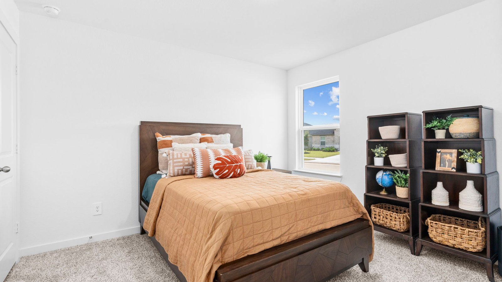 *Images and 3D tour are for illustration only and options may vary from home as built.