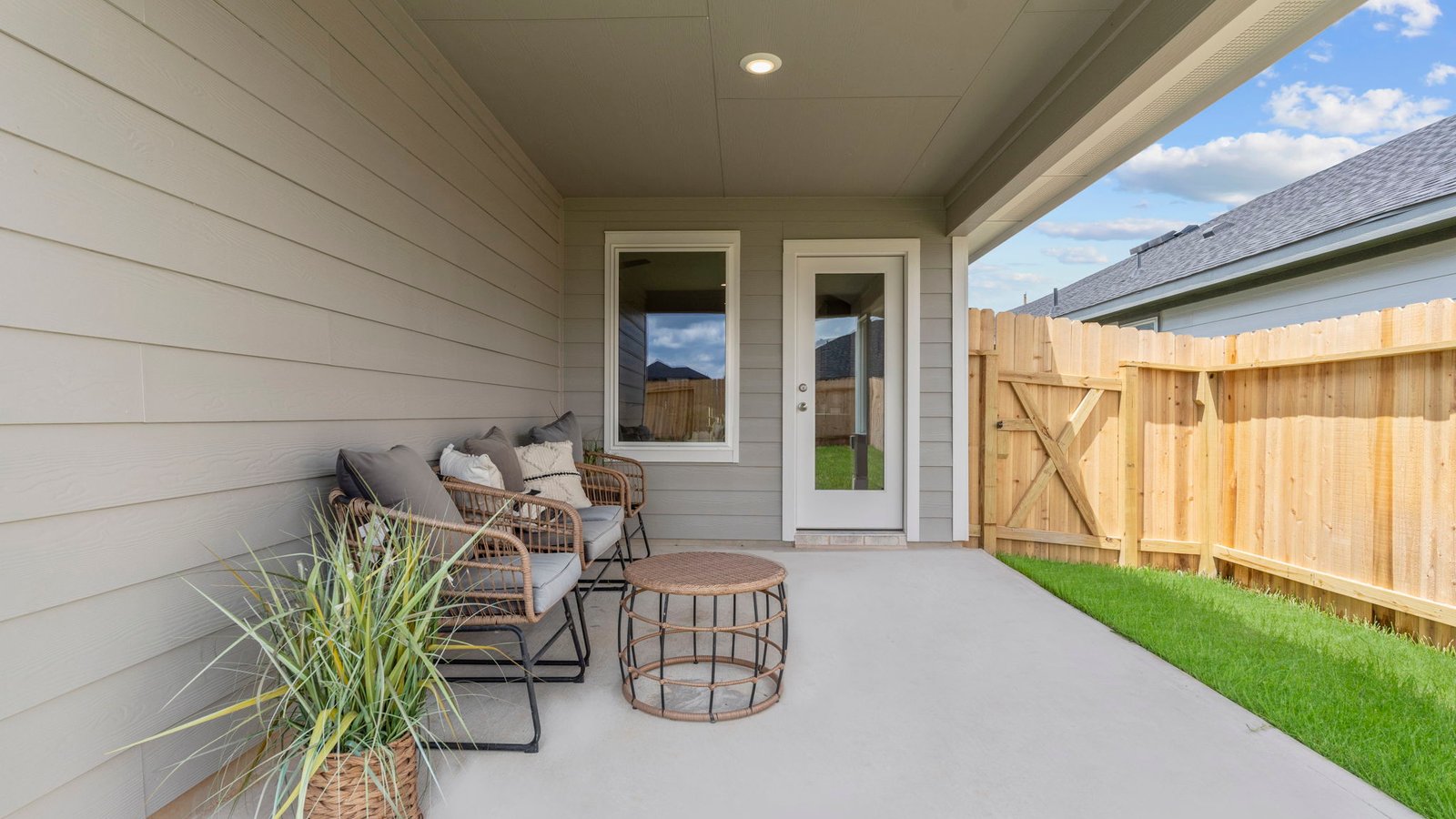 *Images and 3D tour are for illustration only and options may vary from home as built.