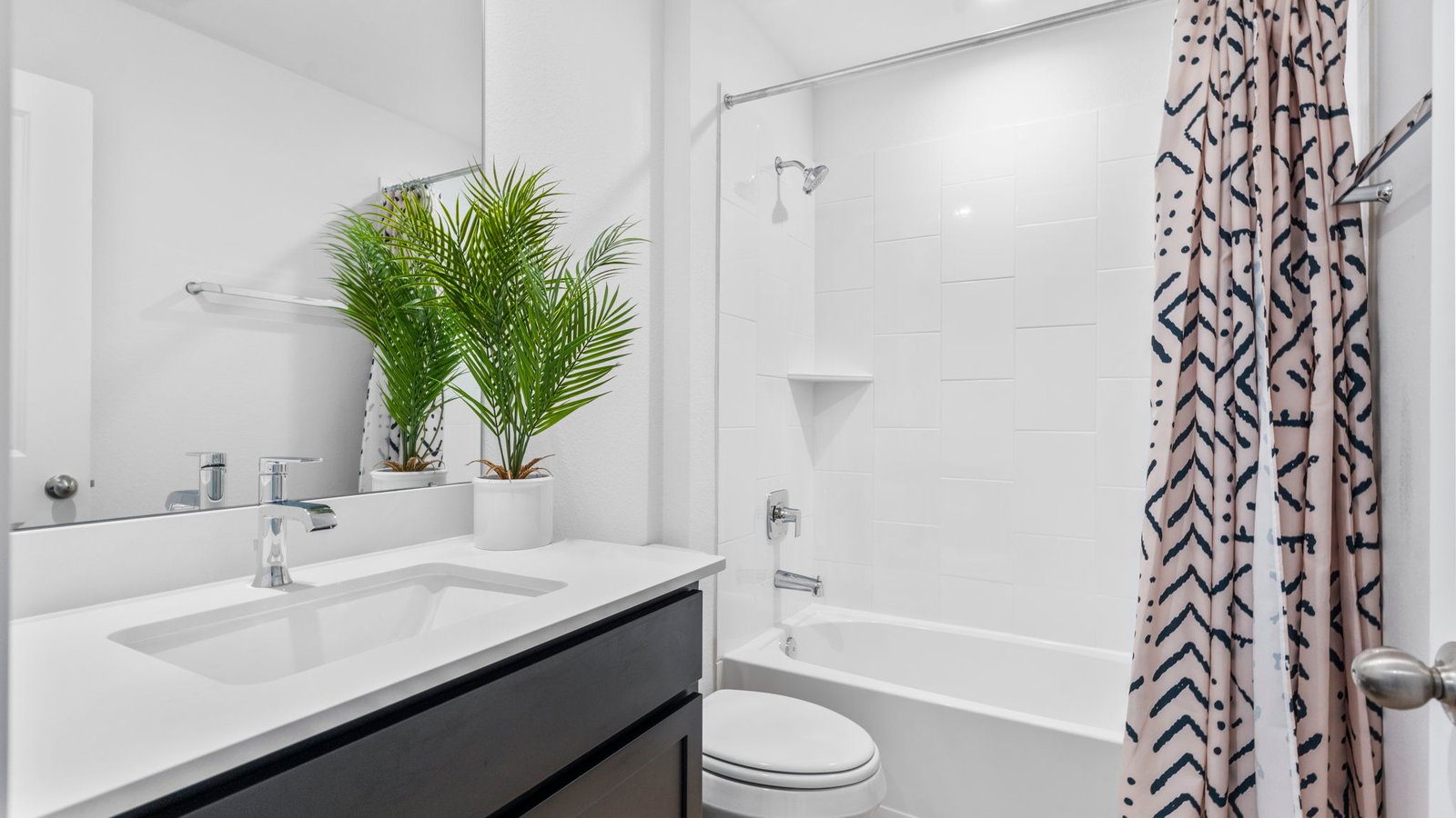 *Images and 3D tour are for illustration only and options may vary from home as built.