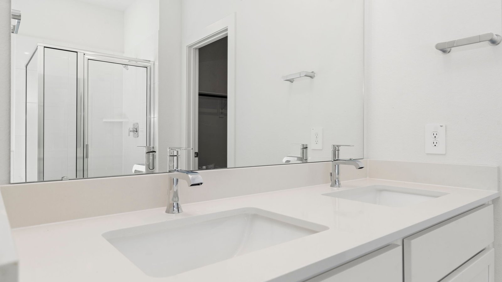 *Images and 3D tour are for illustration only and options may vary from home as built.