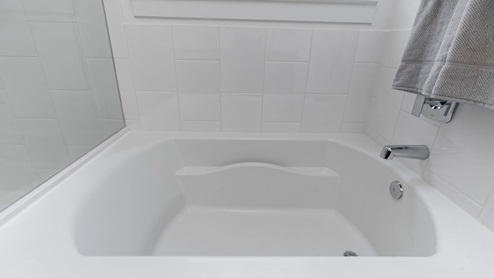 chloe primary bathroom