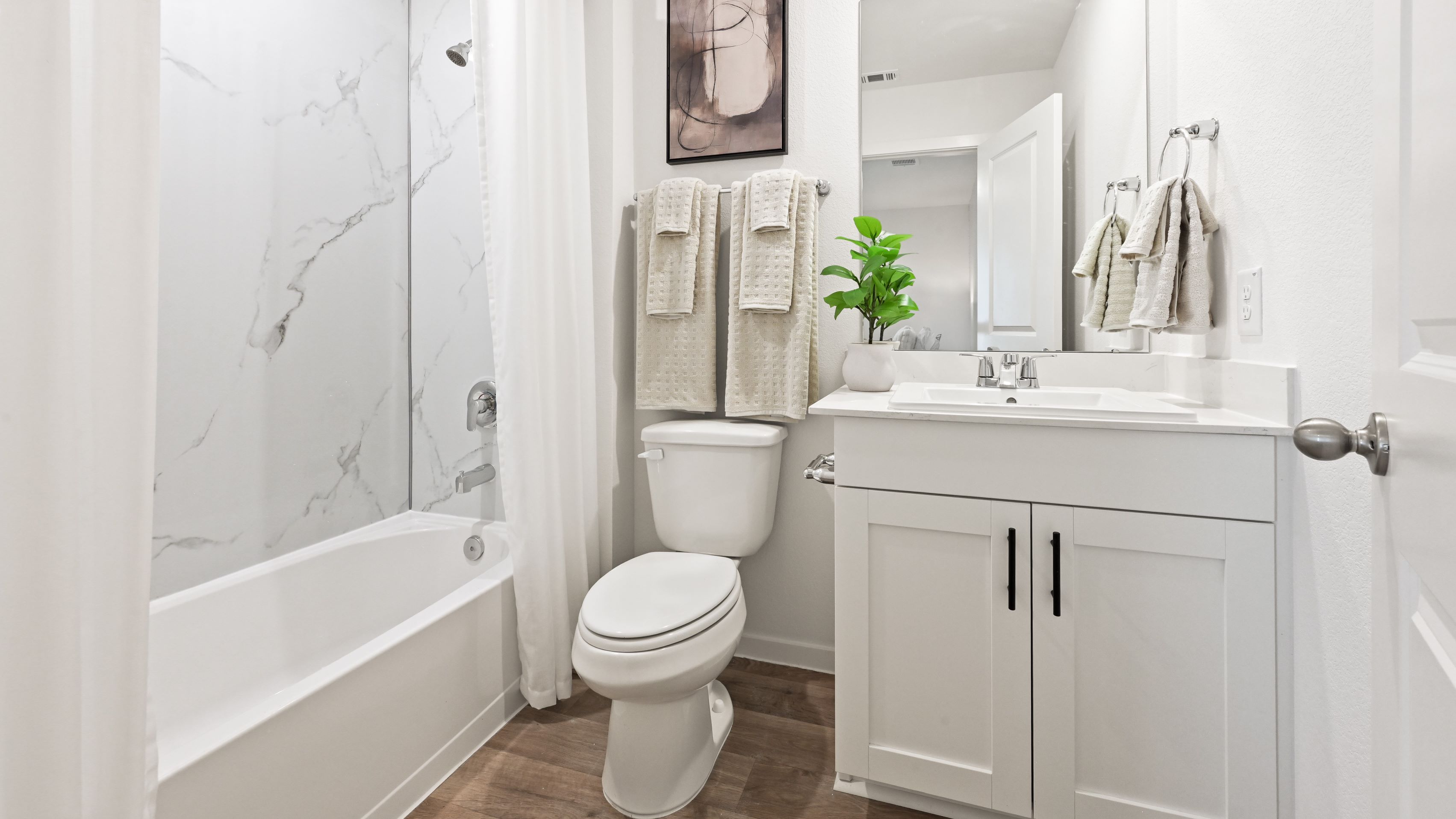 *Images and 3D tour are for illustration only and options may vary from home as built.